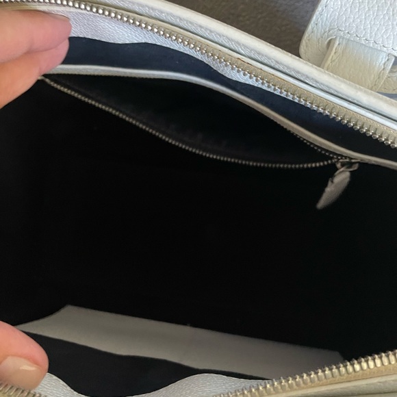 Authentic Balenciaga Two Way Bandolier - Picture 13 of 13